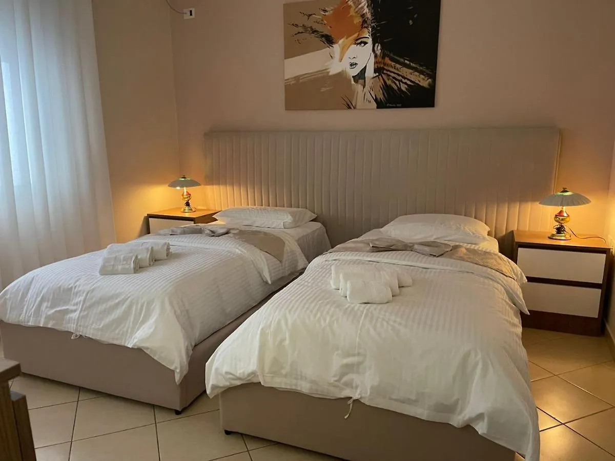 טיראנה Kejsi Apartments